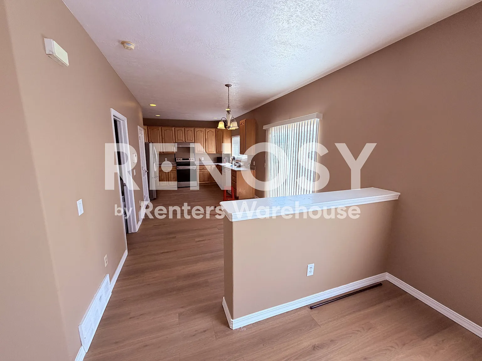 New Paint and Carpet Pet Friendly — Photo 4