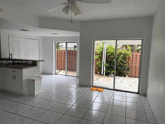5th image of 15870 SW 85th Ln