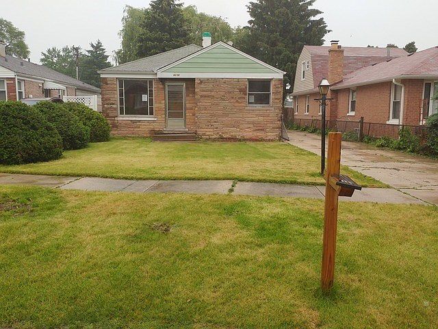 2nd image of 9236 Crescent Dr