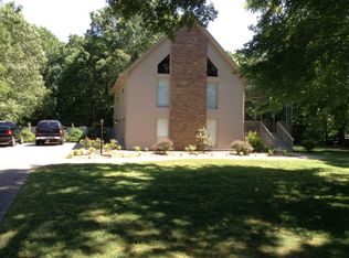 1650 E Boy Scout Rd, Hixson, TN 37343