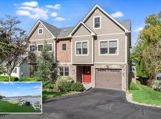 274 E Shore Trl, Sparta, NJ 07871