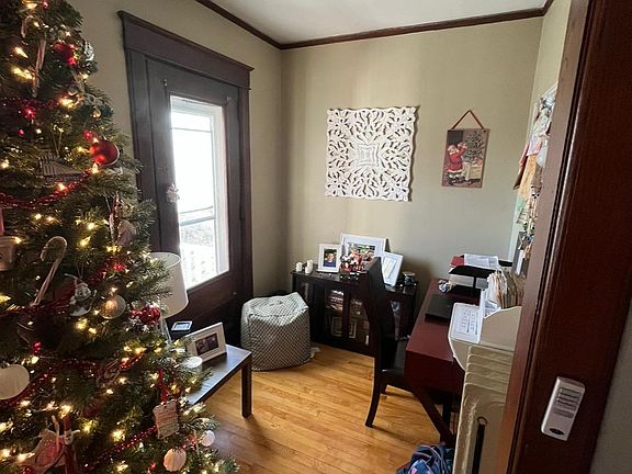 5th image of 98 Manning Blvd Floor 2