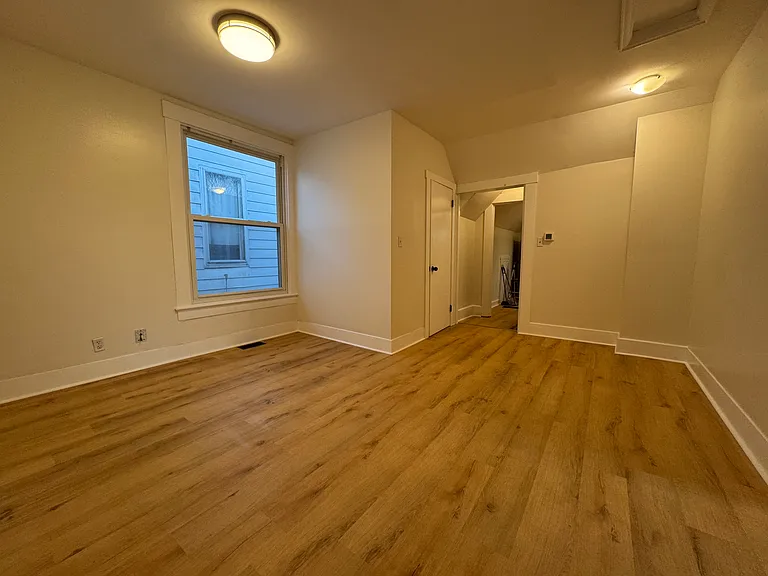 1828 Ekin Ave #2 — Photo 6