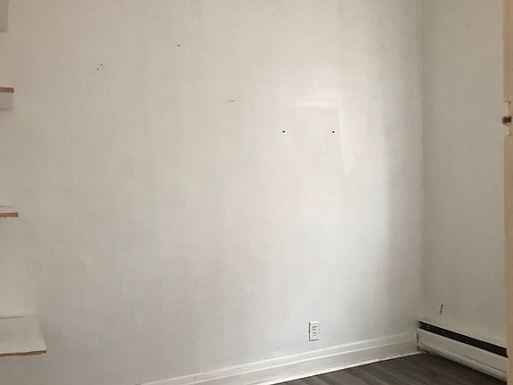 5th image of 4030 Pulaski St Floor 1