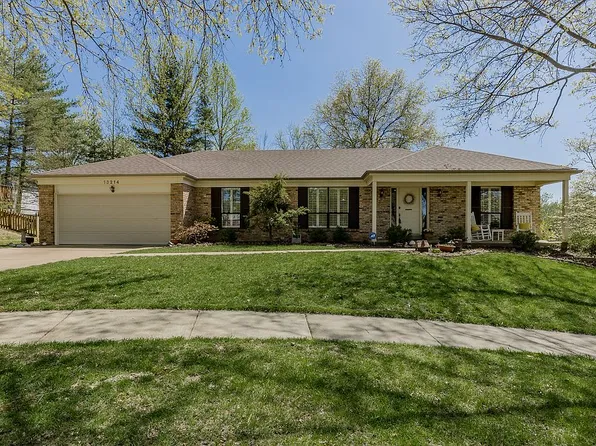 13214 Fawnroyal Ct, Saint Louis, MO 63131
