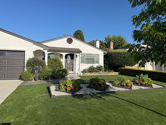 2nd image of 1046 Huntingdon Dr