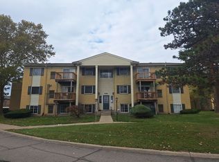 45240 Keding St APT 304, Utica, MI 48317
