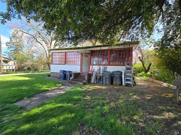 487 E Valley St, Willits, CA 95490