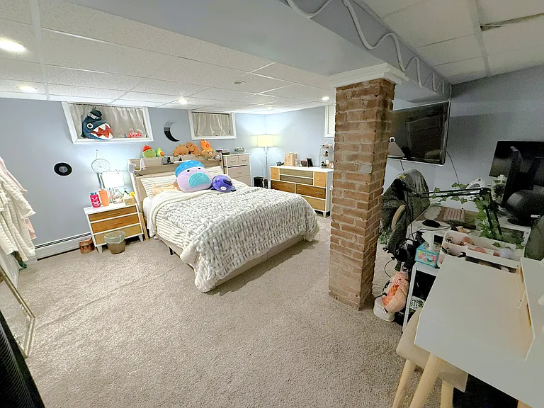 90 Union Ave #1 — Photo 16