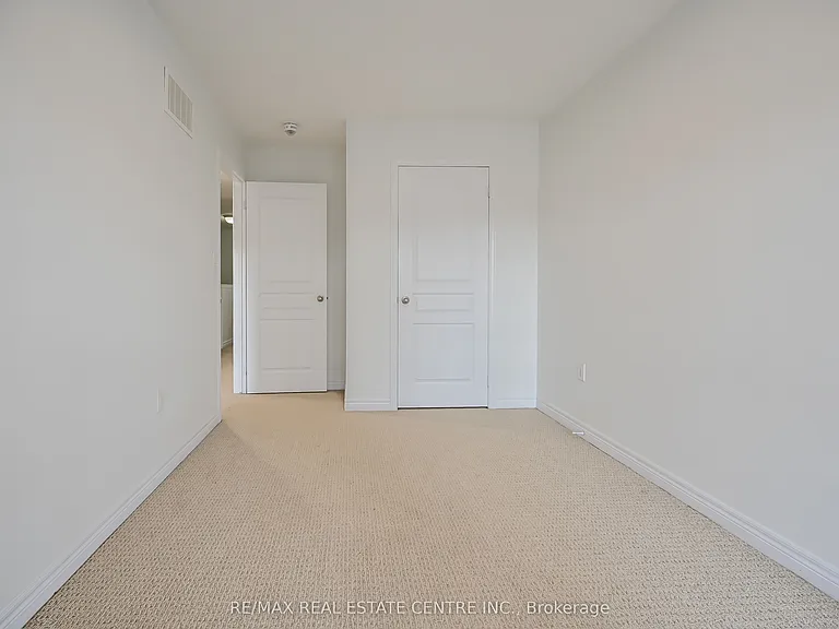 226 Lormont Blvd — Photo 33