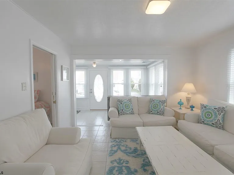 104 N 35th Ave #WINTER — Photo 7