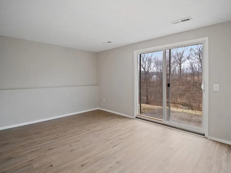 6699 Deer Ct — Photo 18