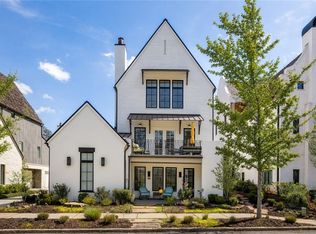 326 Mado Ln, Chattahoochee Hills, GA 30268