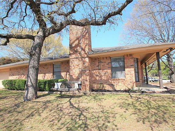 3rd image of 228 Betty L Ln