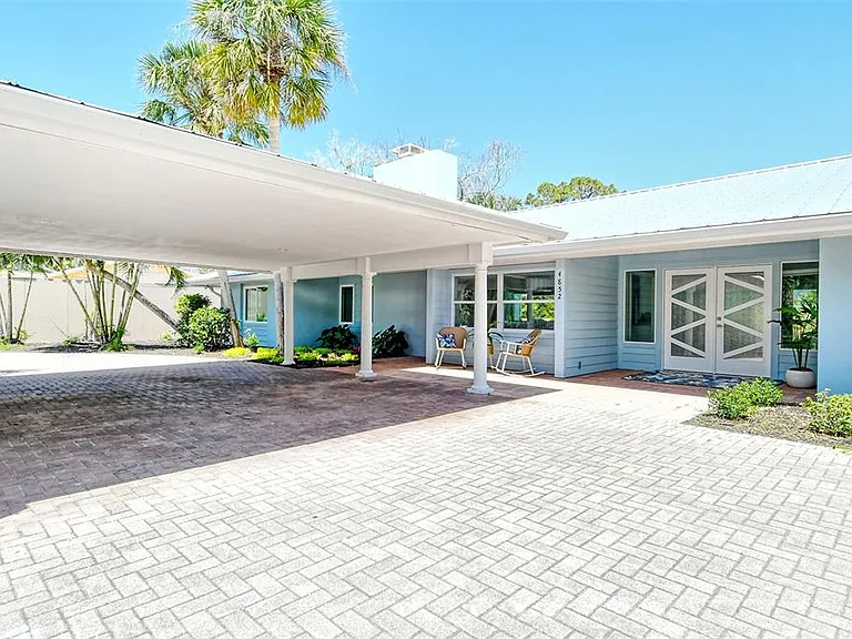4852 Featherbed Ln — Photo 6