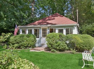 1 Camp Ground Cir, Riverhead, NY 11901