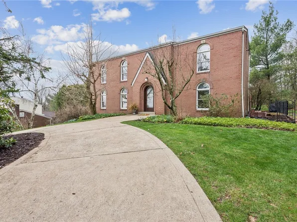 2242 Woodmont Dr, Export, PA 15632