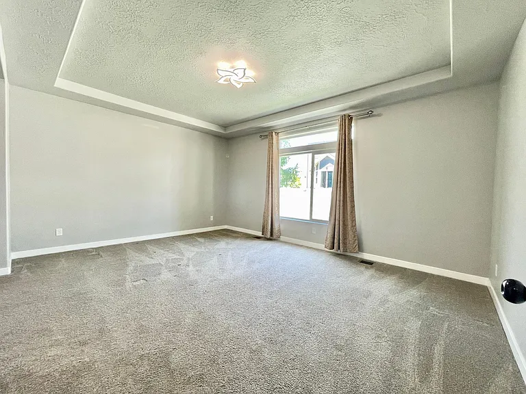 10924 S Glenda Ln — Photo 6