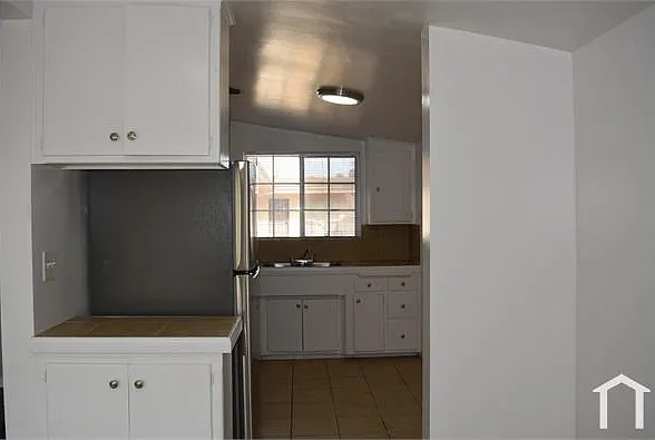 4515 Santo Tomas Dr #8 — Photo 7