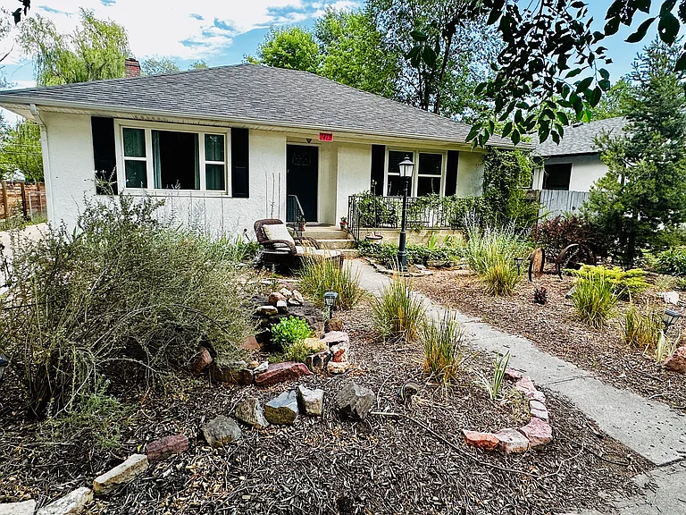 1415 N Franklin St — Photo 1