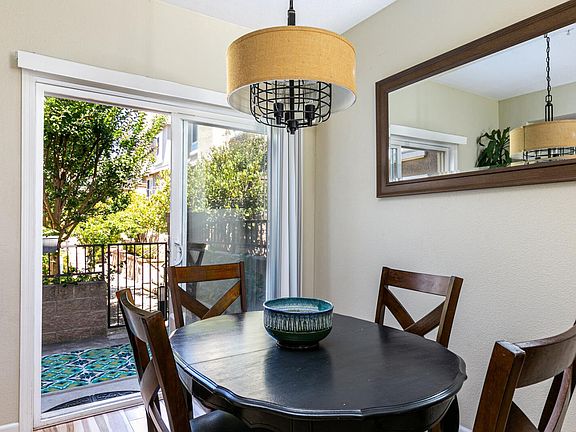 3rd image of 547 Marble Arch Ave