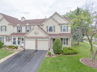 1547 Apple Grove Ln, Westmont, IL