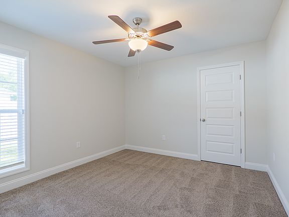5th image of 3609 Deidra Miller Cir