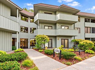 Spring Lake Village, Southington, CT 06489