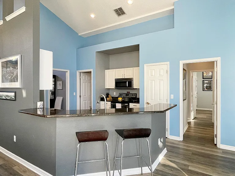 7315 Ripley Ct — Photo 8