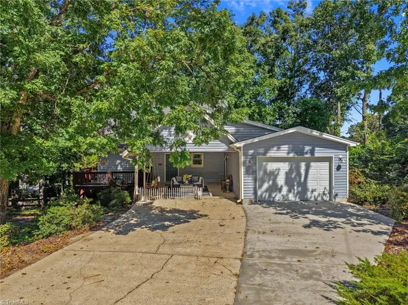 3700 Innwood St, High Point, NC 27265