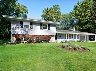 537 S Butterfield Rd, Libertyville, IL 60048