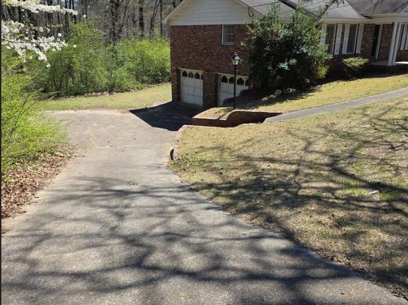 1205 Old Oak Rd, Birmingham, AL 35235