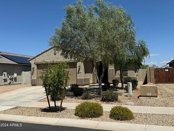 3rd image of 17658 W PARAISO Drive