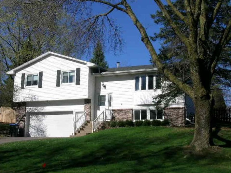1st image of 2955 Farrington Ave