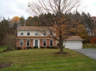 16 Halstead Rise, Fairport, NY 14450