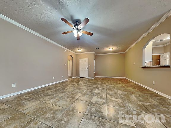 3rd image of 25303 Laurel Green St