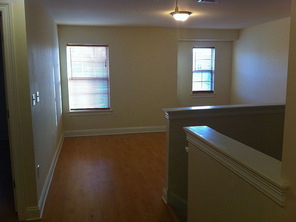 Loft/game/office room