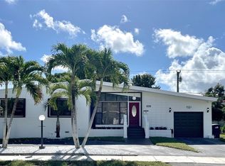 8600 SW 33rd Ter, Miami, FL 33155