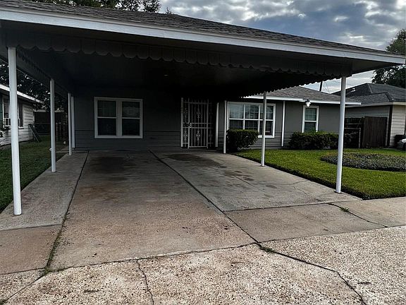 2nd image of 802 Sage Dr