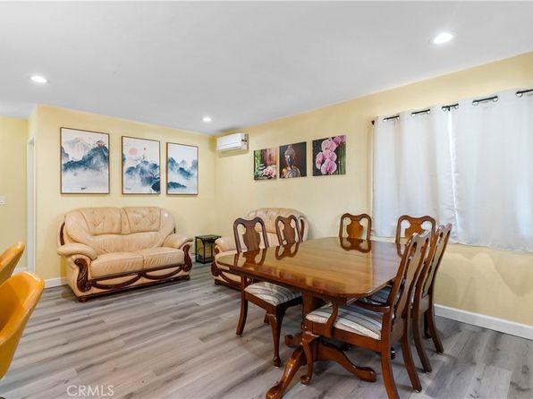 santa-ana-california-448100967 picture