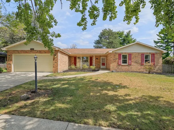 2118 Bristol Rd, Champaign, IL 61821