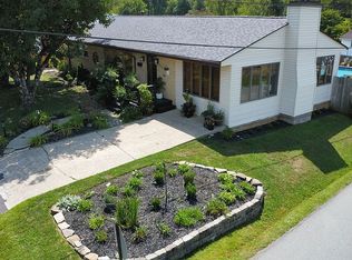 215 Faris Ave, Bridgeport, WV 26330