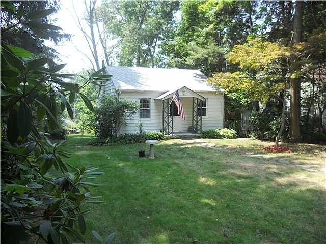 1st image of 13 Oak Dr