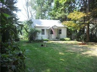 13 Oak Dr, Middletown, NY 10940