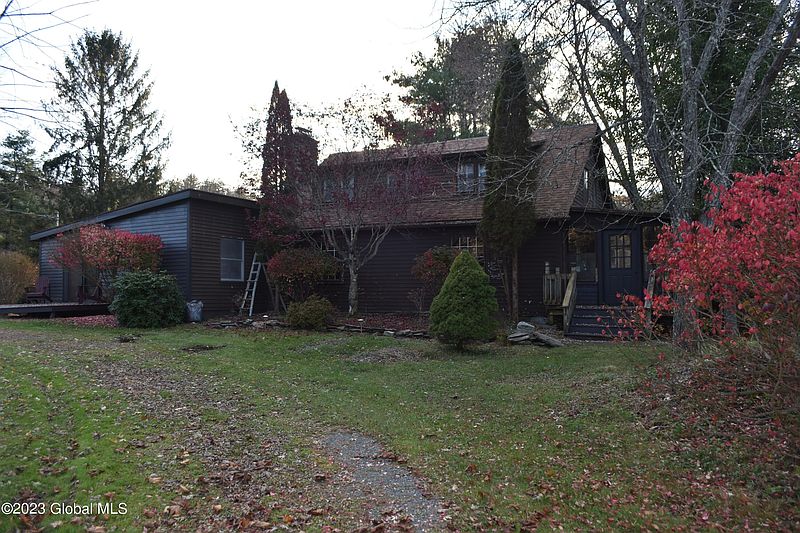 3rd image of 327 Presbyterian Hill Road
