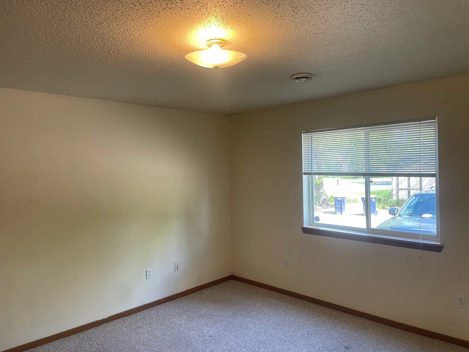 6 bed, $1,800 — Photo 3