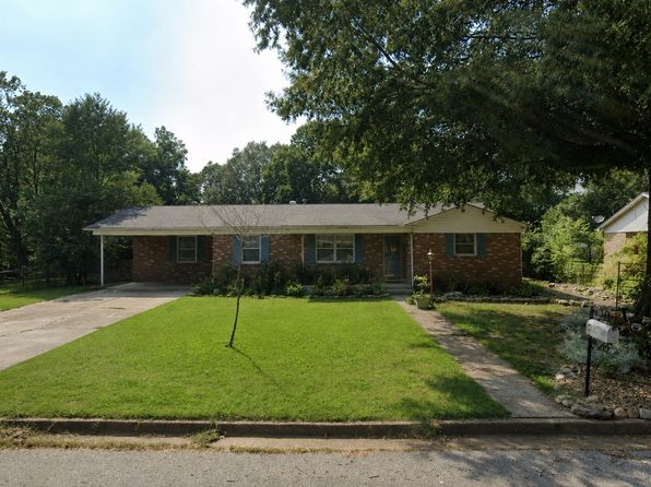 2627 Oakview Dr