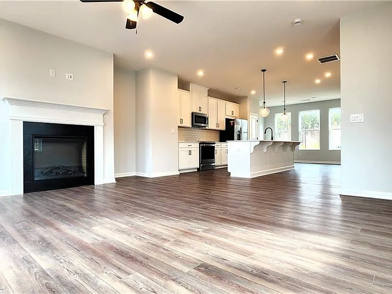 800 Cameron Trl — Photo 18