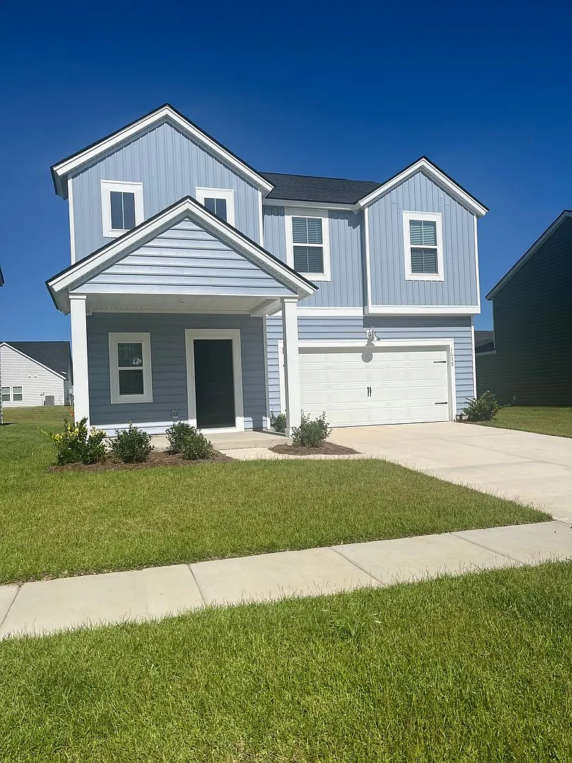 Brand-new 4-bedroom, 2.5-bathroom home — Photo 2