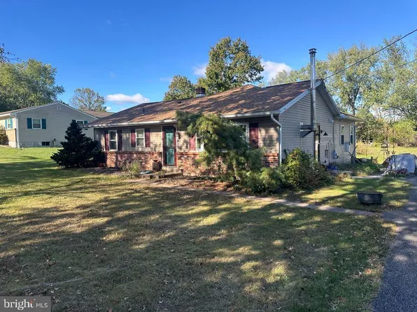 2731 Leidy Rd, Gilbertsville, PA 19525